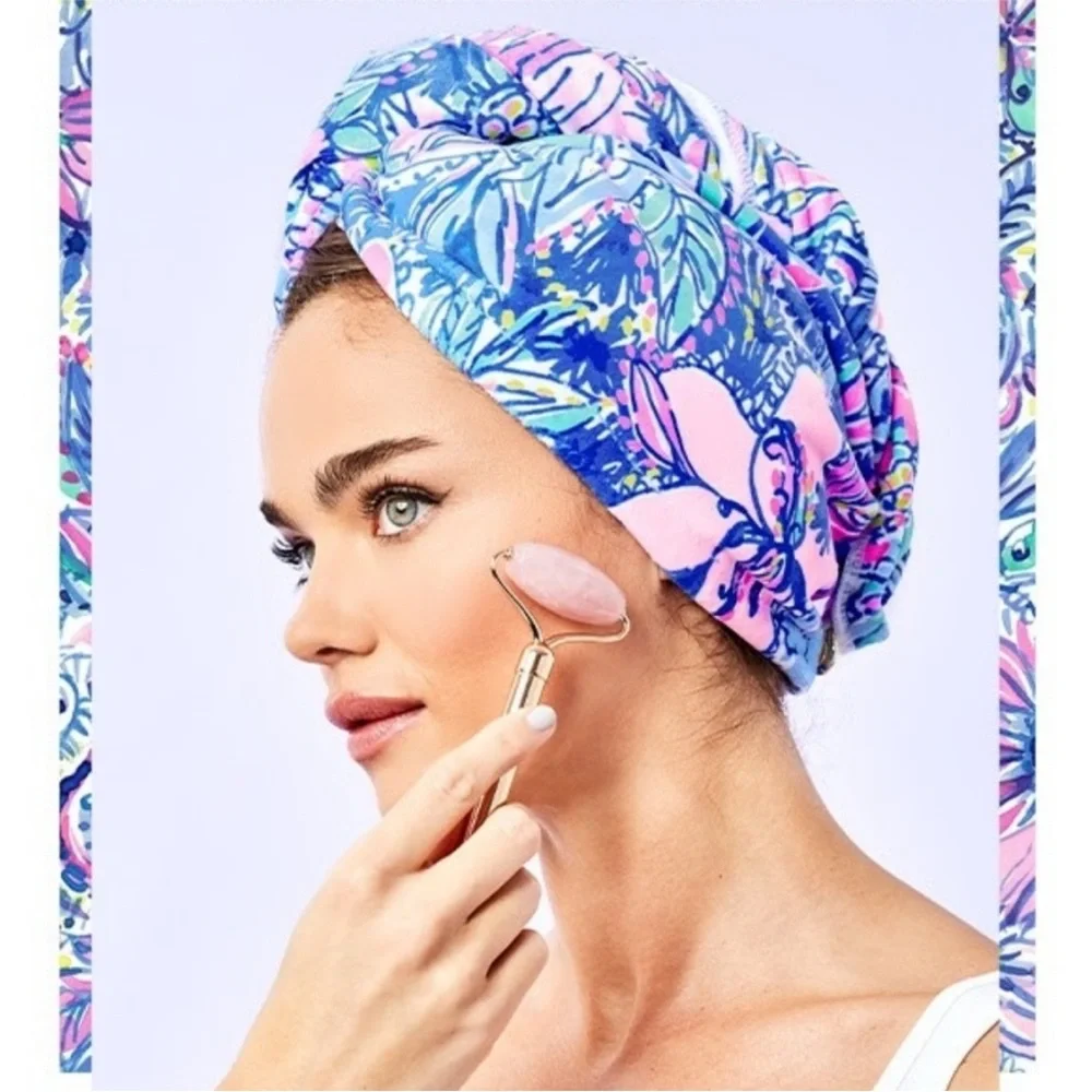 NWT Lilly Pulitzer Spa Pack W/ Hair Wrap, Quartz Roller, Drawstring Pouch